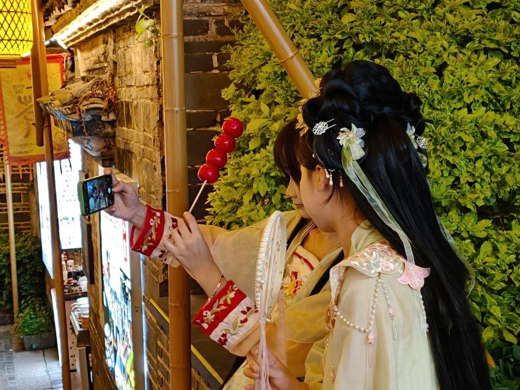 人文经济激活消费新动能 | 千年宋城用“文化存量”激活“消费增量”